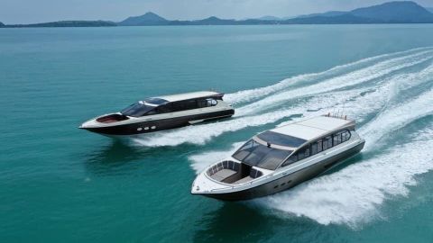 Аренда 3х моторной лодки "Luxury"