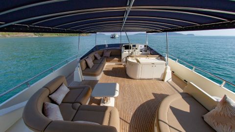 Аренда яхты на Пхукете \"Technema 89\" - фото 3