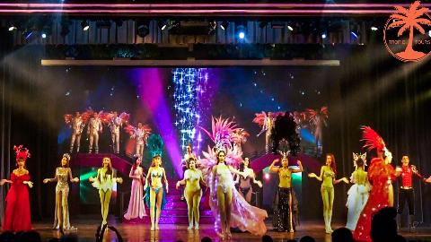 Вечернее шоу на Пхукете Simon