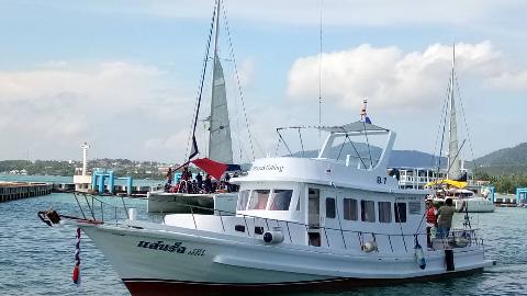 Аренда рыбацкой лодки B7